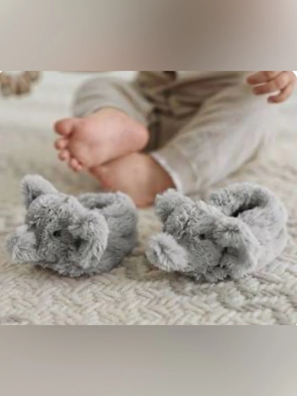 Pottery Barn Kids Cozy Grey Plush Elephant Kids Slippers Size 6-12 Months
